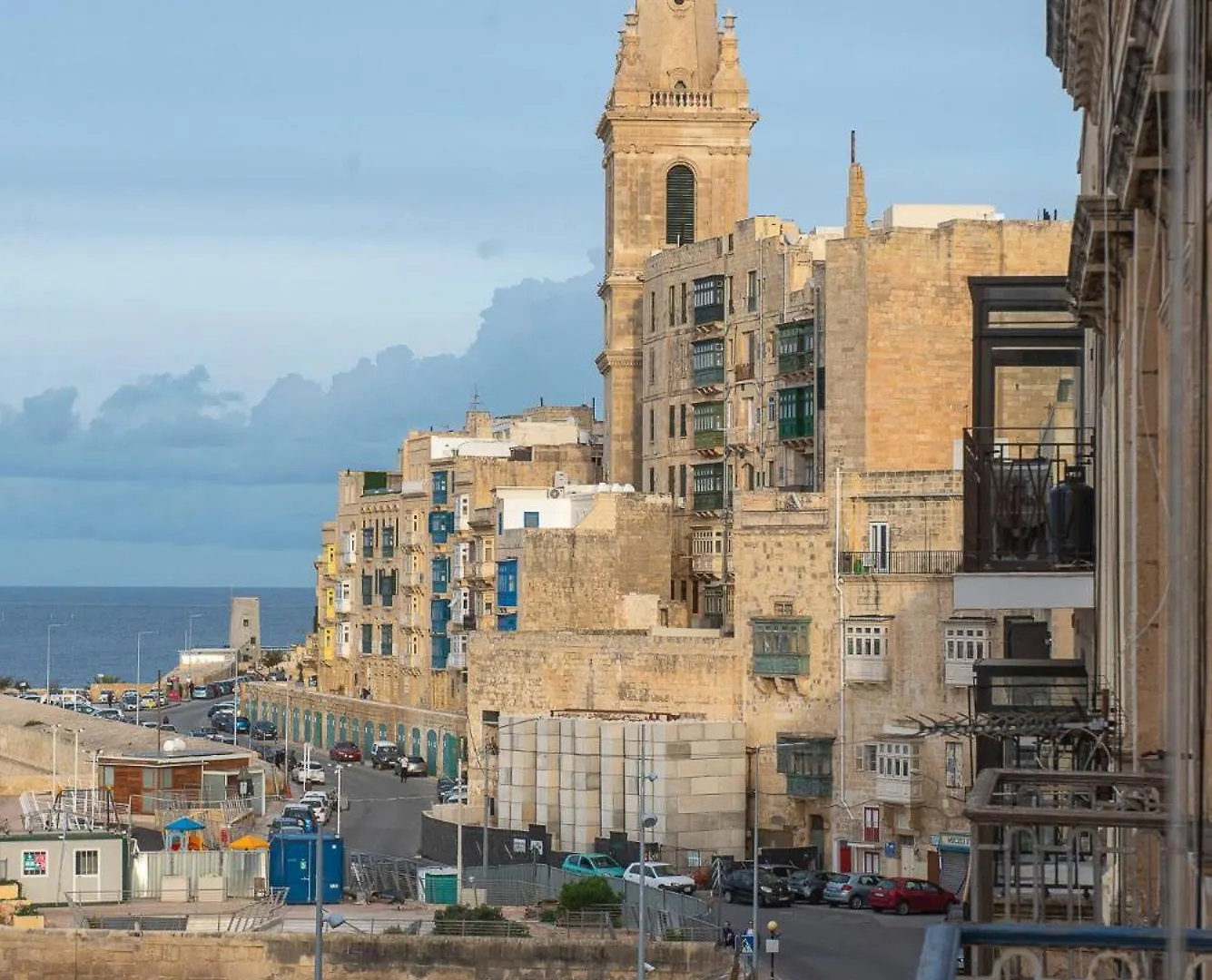 Unique Seafront Loft Overlooking Valletta'S Views By 360 Estates